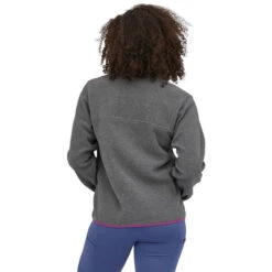 PATAGONIA W'S LW SYNCH SNAP-T P/O NICKEL W/AMARANTH PINK 23 -Ski Promotion Magasin 9 110590 w s lw synch snap t p o nickel w amaranth pink 25455 nlam 03