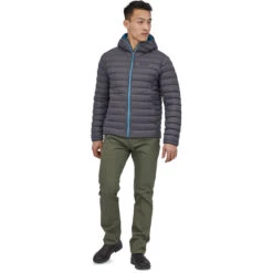 PATAGONIA M'S DOWN SWEATER HOODY FORGE GREY 23 -Ski Promotion Magasin 9 110905 m s down sweater hoody forge grey 84702 fge 04