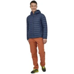 PATAGONIA M'S DOWN SWEATER HOODY NEW NAVY 23 -Ski Promotion Magasin 9 110906 m s down sweater hoody new navy 84702 nena 04